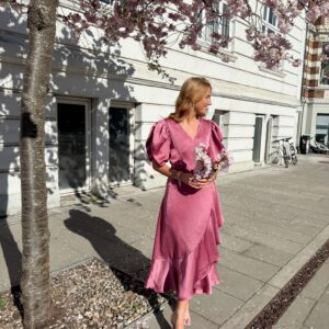 A-view Sinda kietaisumekko