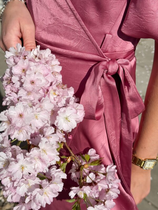 A-view Sinda kietaisumekko