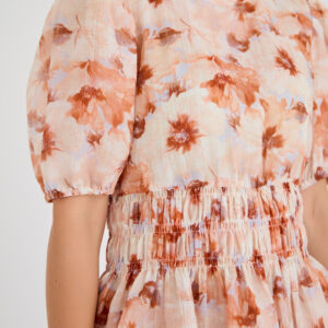 A-View Elena -pusero – kukallinen smokkivyötäröllinen pusero