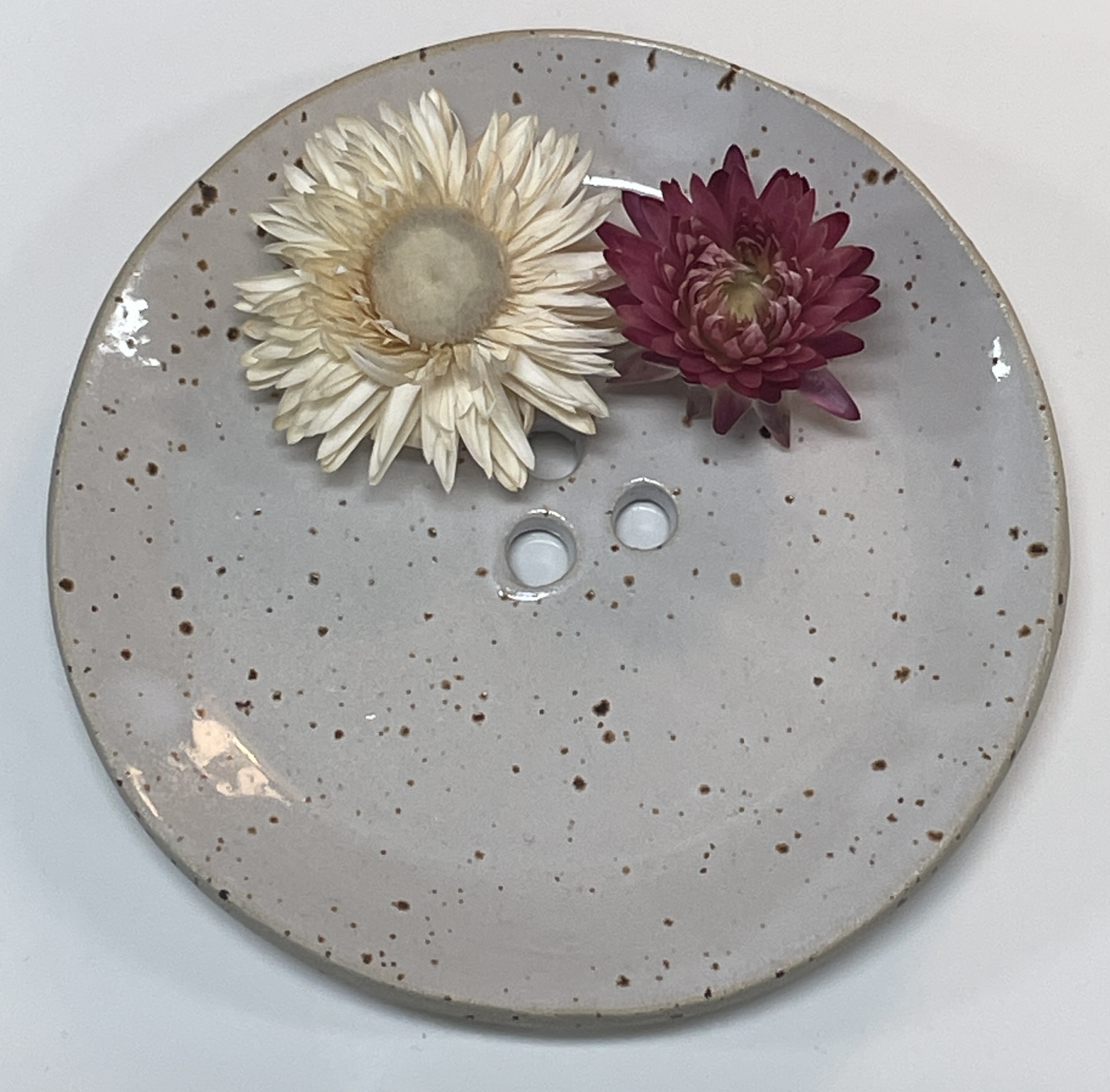 Maasta Ceramics keraaminen saippualusta Ø 11,5 cm - Kuva 1