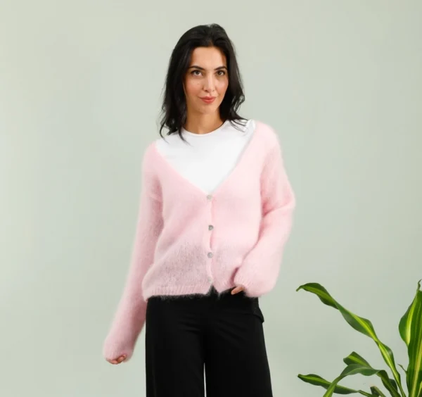 Ylellinen, italialainen 80% Kid Mohair neuletakki simpukankuori-napeilla, Onesize (S-XL)/useita värejä