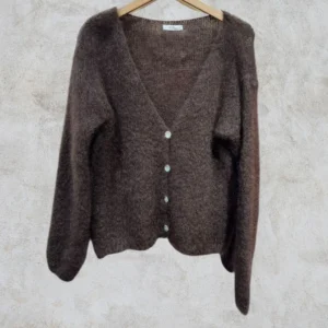 Ylellinen, italialainen 80% Kid Mohair neuletakki simpukankuori-napeilla, Onesize (S-XL)/useita värejä - Kuva 5